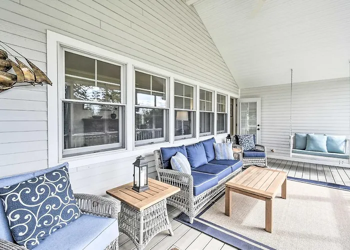 Ephraim Home W/ Yard - Walk To Lake Michigan!