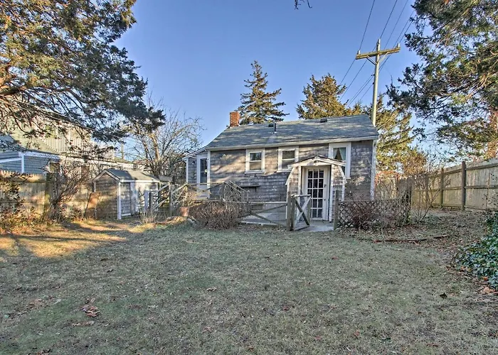 Steps To Cape Cod Canal: Pet-Friendly Home