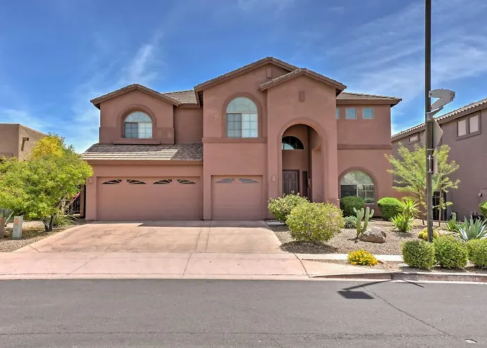 North Phoenix Home W/ Pool: Hike, Swim & Shop!