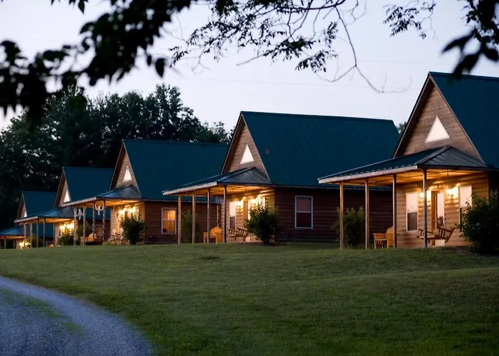 Lakefront Vacation Rental W/ Patio & Grill!