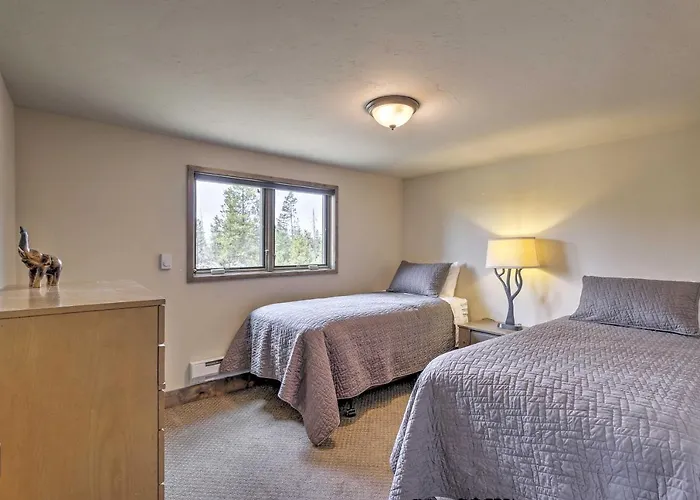 Updated Cabin W/ Hot Tub ~ 11 Mi To Winter Park!