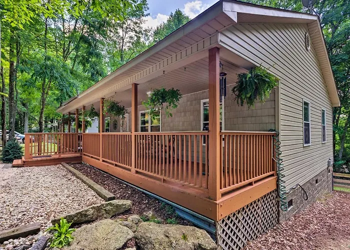 Slopes, Trails & More! Beech Mountain Home W/ Deck