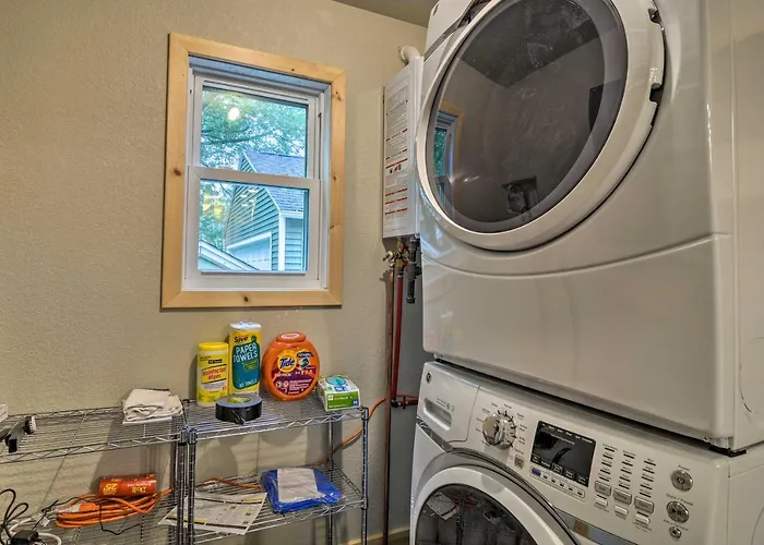 Pet-Friendly Petoskey Area Cabin, Walk To River!
