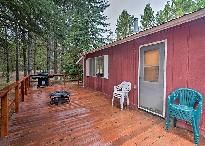 2 Cozy Island Park Cabins W/ Near The Lake!