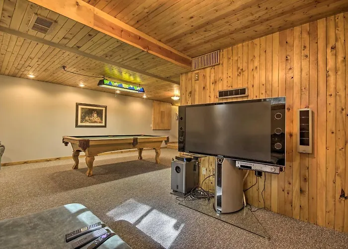 Deck W/ Private Hot Tub: James Creek Cabin