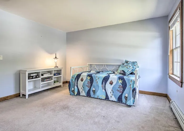 Walk To Buzzards Bay Beach: Spacious Onset Home