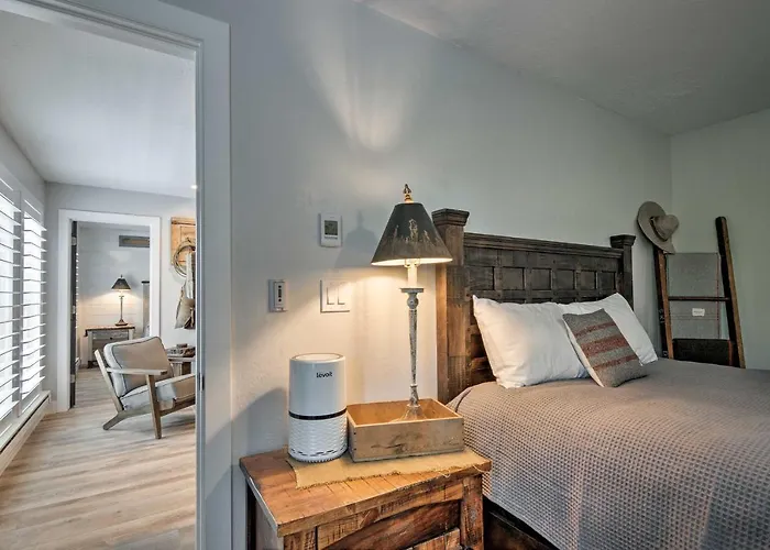 Rustic Ski-Out Brian Head Condo W/ Comm. Pool