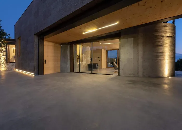 Villa Nemini Teneri - Isulatravel