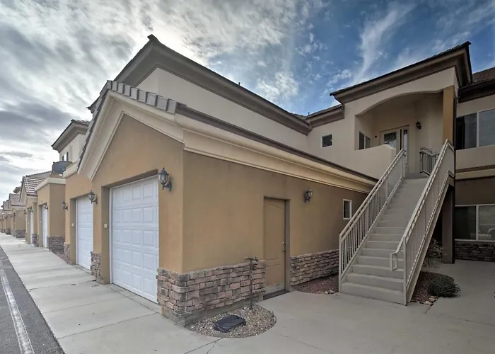 Desert Condo W/ Pool ~ 3 Miles To Colorado River!