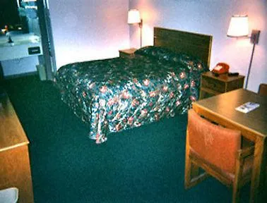 Economy Inn