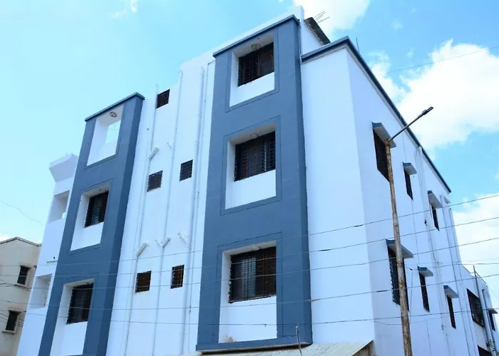 Hotel Sai Sulochana