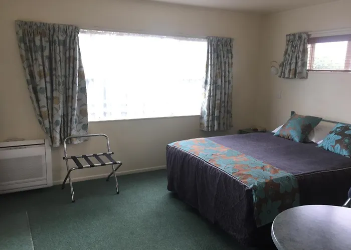 Bentons Motel