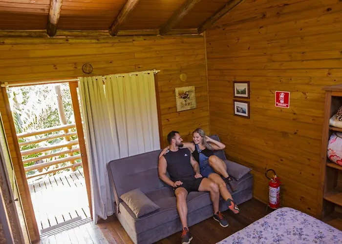 Cachoeira dos Borges Cabanas e Parque
