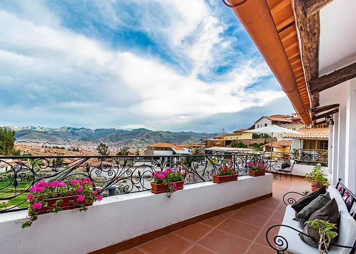 Luna House Cusco