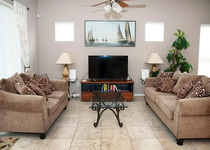 Four-Bedroom Pool Home Kissimmee