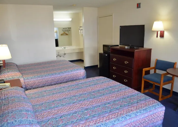 American Inn And Suites White Hall