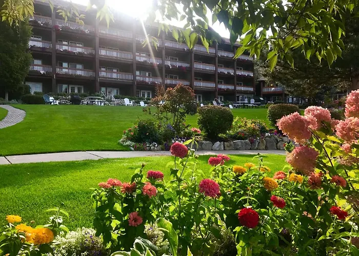 Lakeside Lodge And Suites