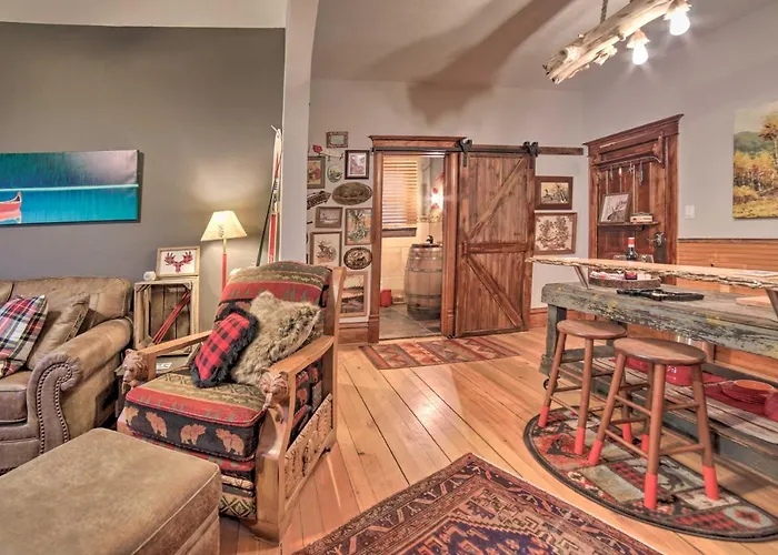 Walk To Waterfront: Dtwn Sturgeon Bay Retreat!