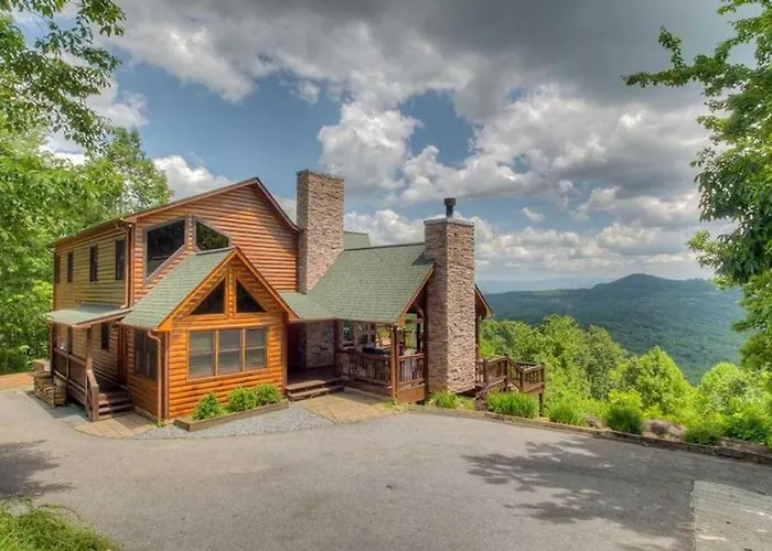 High Five Lodge- Long Distance Mountain View | Hot Tub | Outdoor Fireplace | Game Room