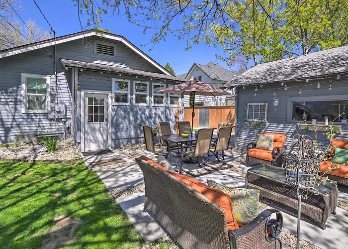 Charming Home In Downtown Nampa W/ Patio + Yard!