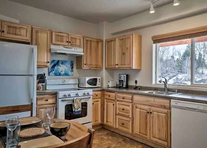 Homer Hideaway On Fritz Creek! Families Welcome