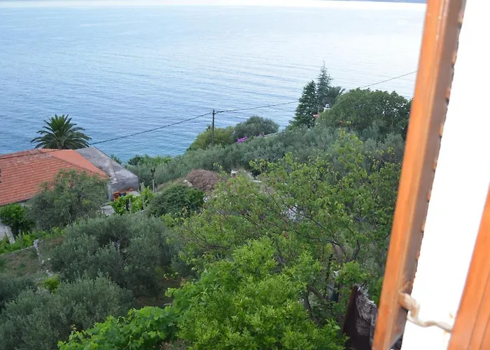 Holiday Villa In Omis