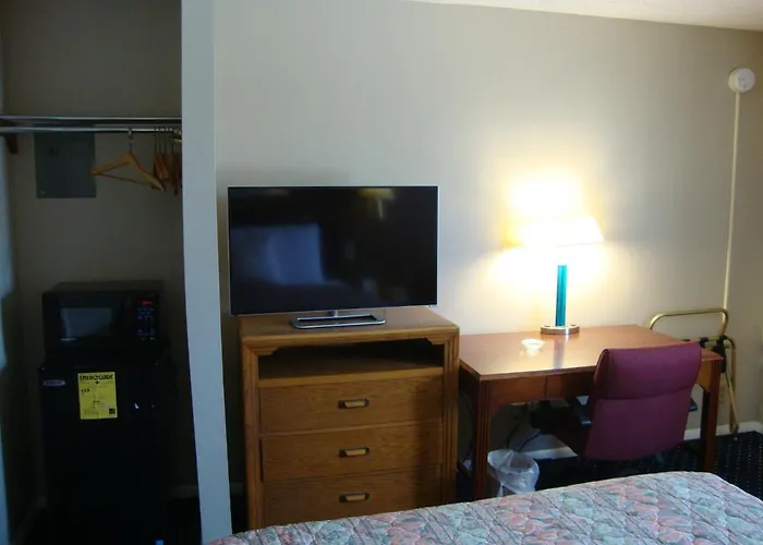 Brooks Motel
